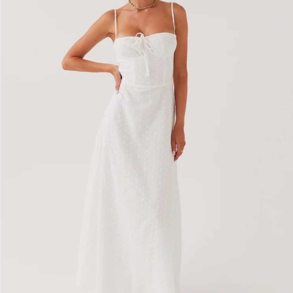 Elegant White Women's Dress